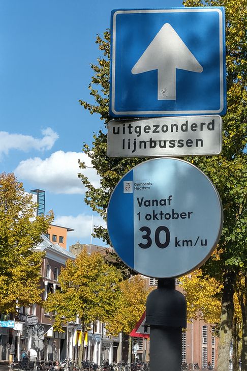 Sign with 30km/h warning sticker over the top
