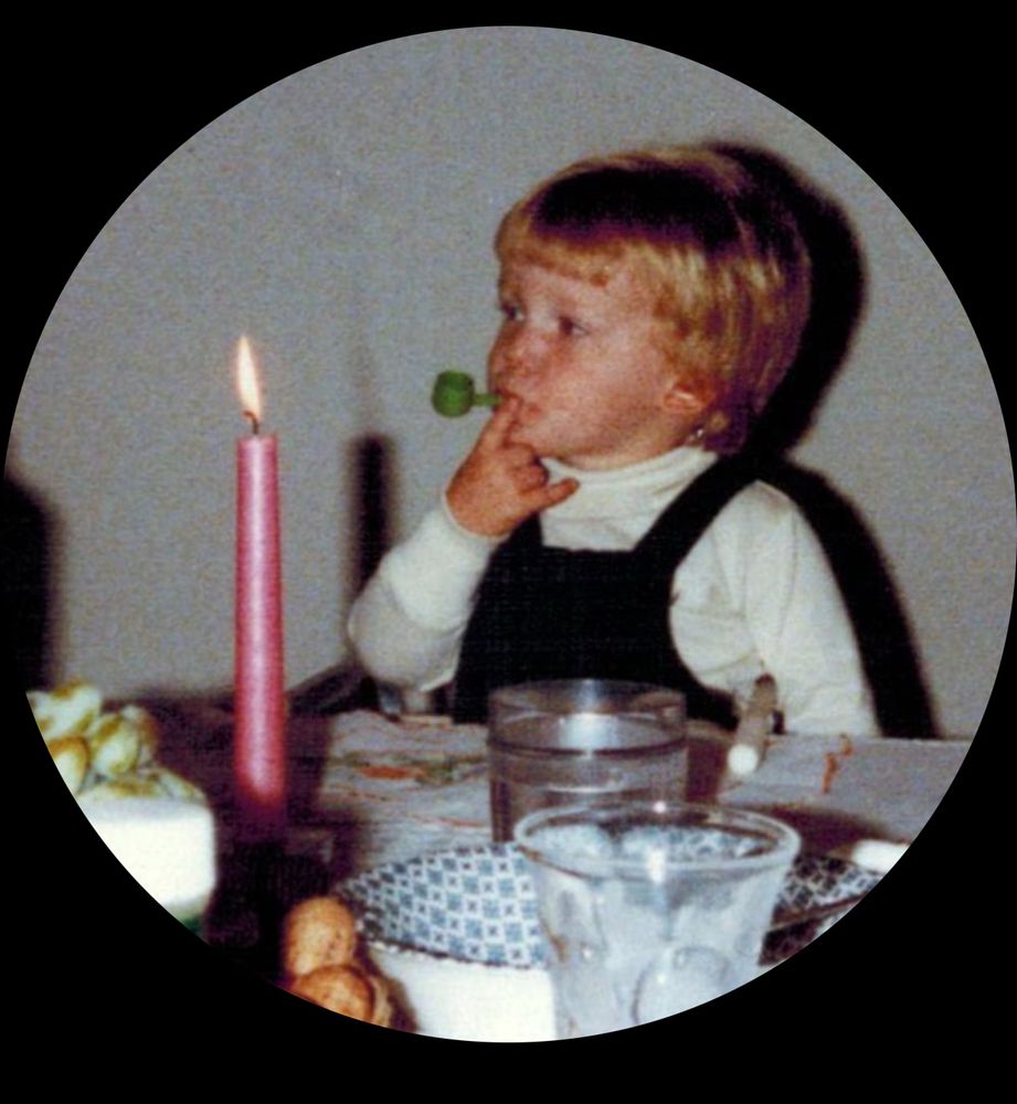 A picture of young Caucasian Luke 