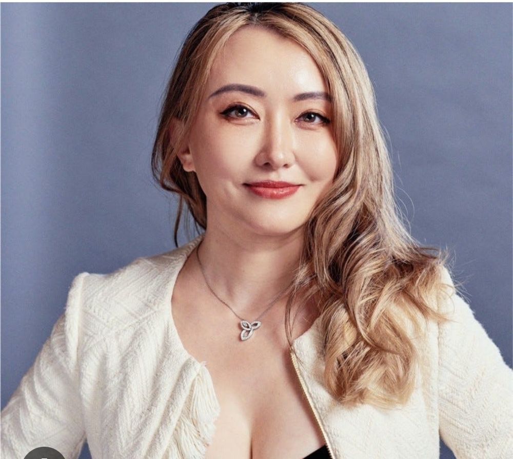 Cindy Bi - surrogate tormenting, psychotic venture capitalist 