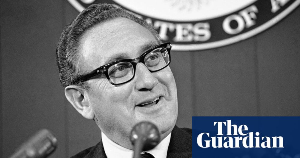 Atrocities and dirty jokes: Americans learn of Kissinger’s death through raunchy text chain