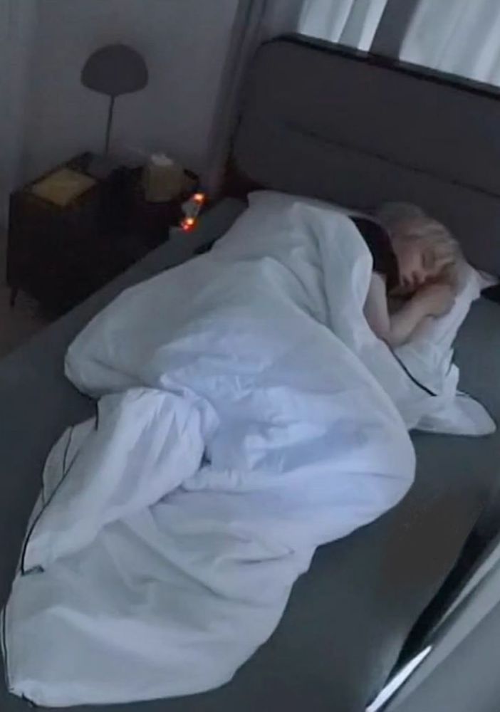 ITS2 Yoongi sleeping