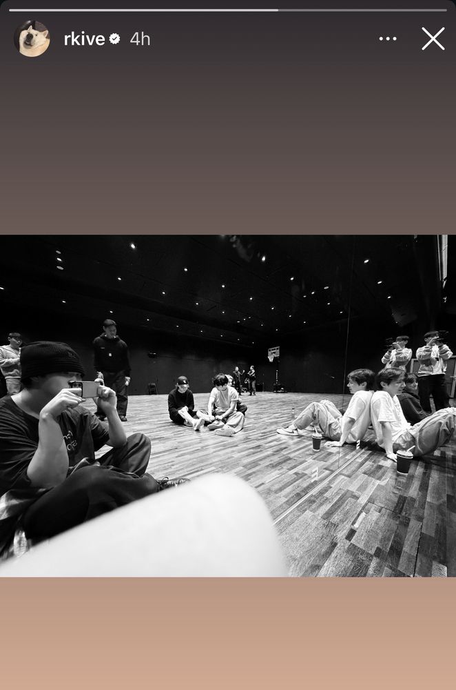 B&W photo from bts rehearsal