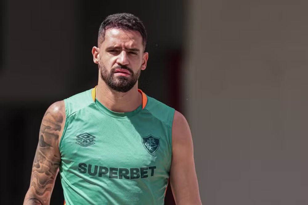 Ex-Flamengo, Renato Augusto não é mais jogador do Fluminense - MundoBola