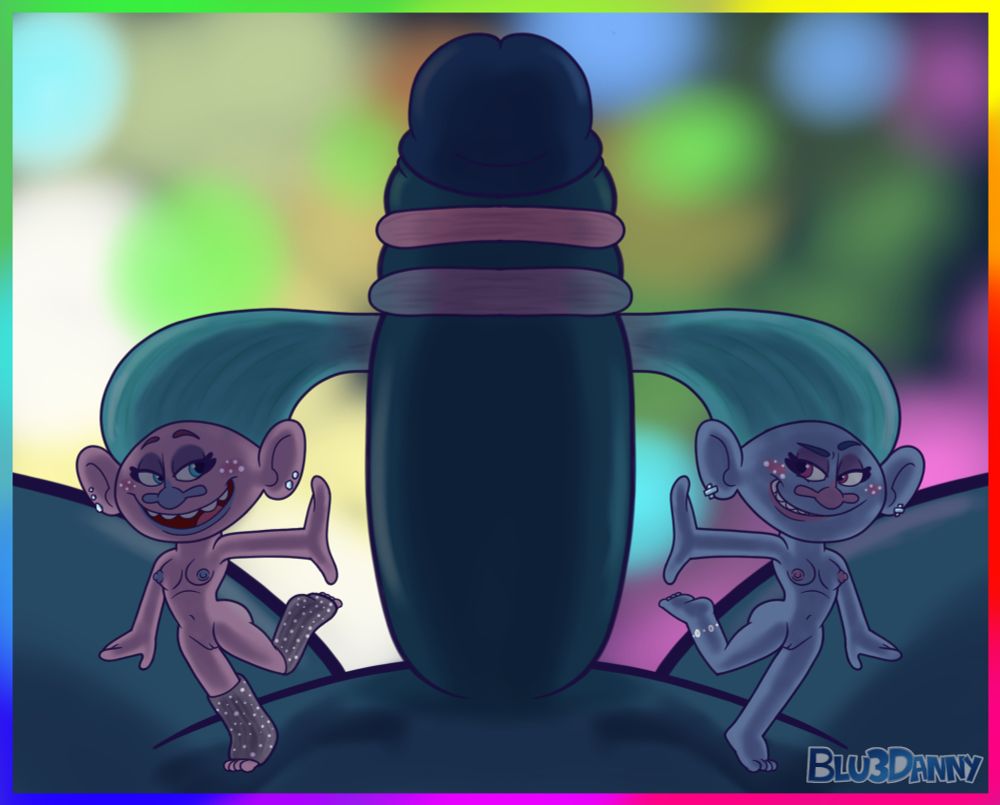 I'm sure this pic is pretty surprising coming from me- and to be fair even I'm surprised that I made it. But it was at least a unique thing to try back when the first Trolls movie came out. If only I knew the best design in the series would show up a movie after... but hey, that's hindsight to you.

Still size difference is fun, ain't it?