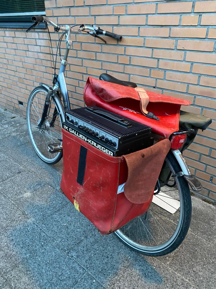 Gallien & Krueger transportation the Dutch way!