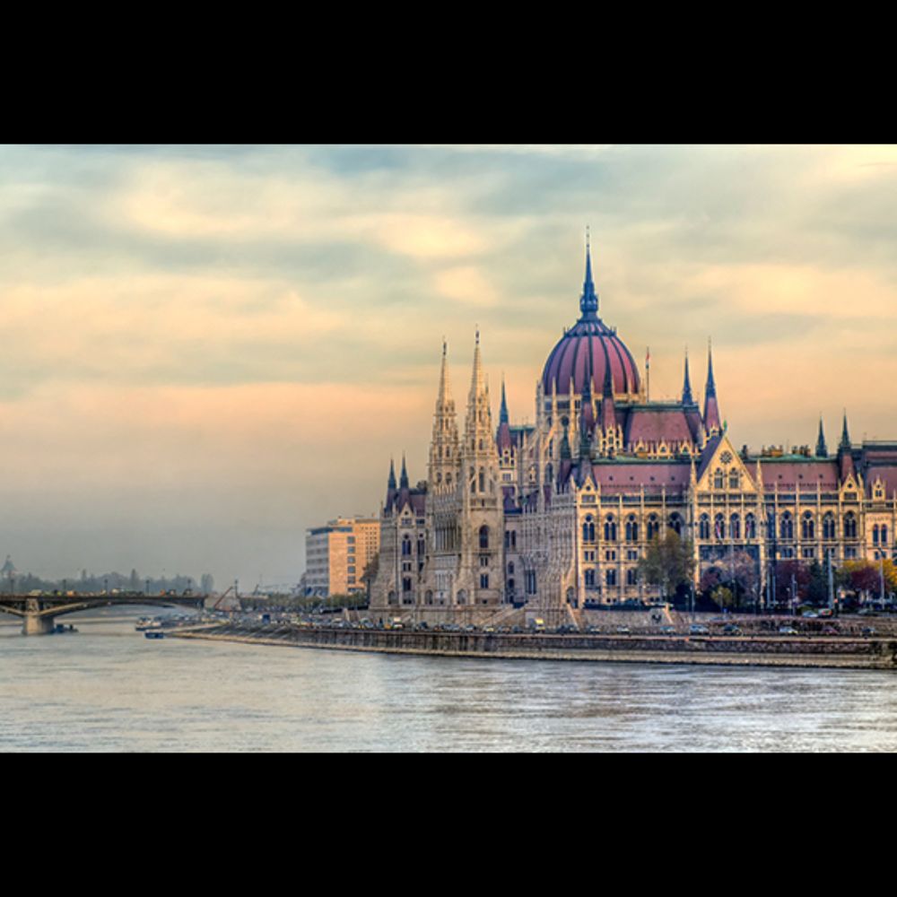 Hungary should submit the bill on the ‘defence of national sovereignty’ to the Venice Commission...