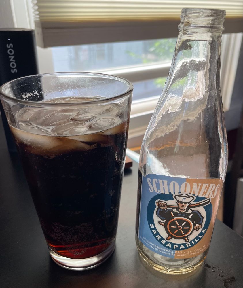 A tall, frosty glass of Schooner’s sarsaparilla