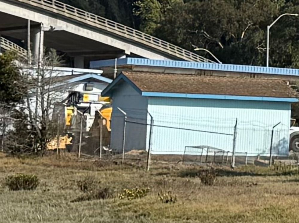 Close up of parcel next to 150 Shoreline 100% affordable housing project. Not pretty.