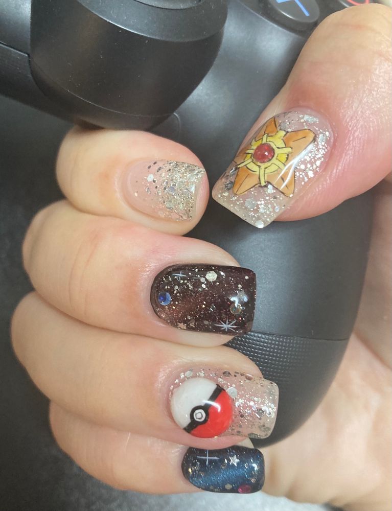 モンスターボールとギャラクシーネイル