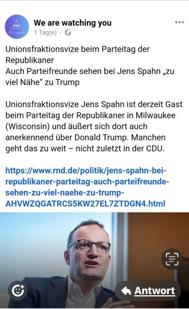 Spahn in einem Raum. 