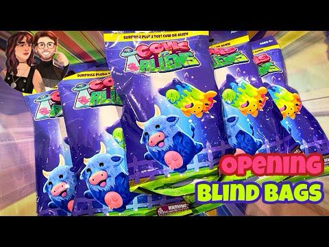 Cows vs. Aliens- Opening Blind Bags
