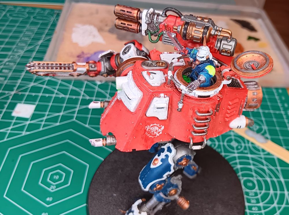A view of the commander, the giant melta, and the blood-soaked Lacrymaerta symbol.