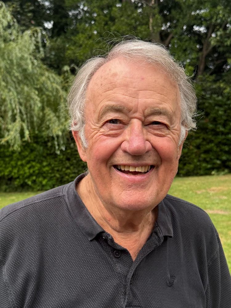 Photo of Geoffrey Cowling