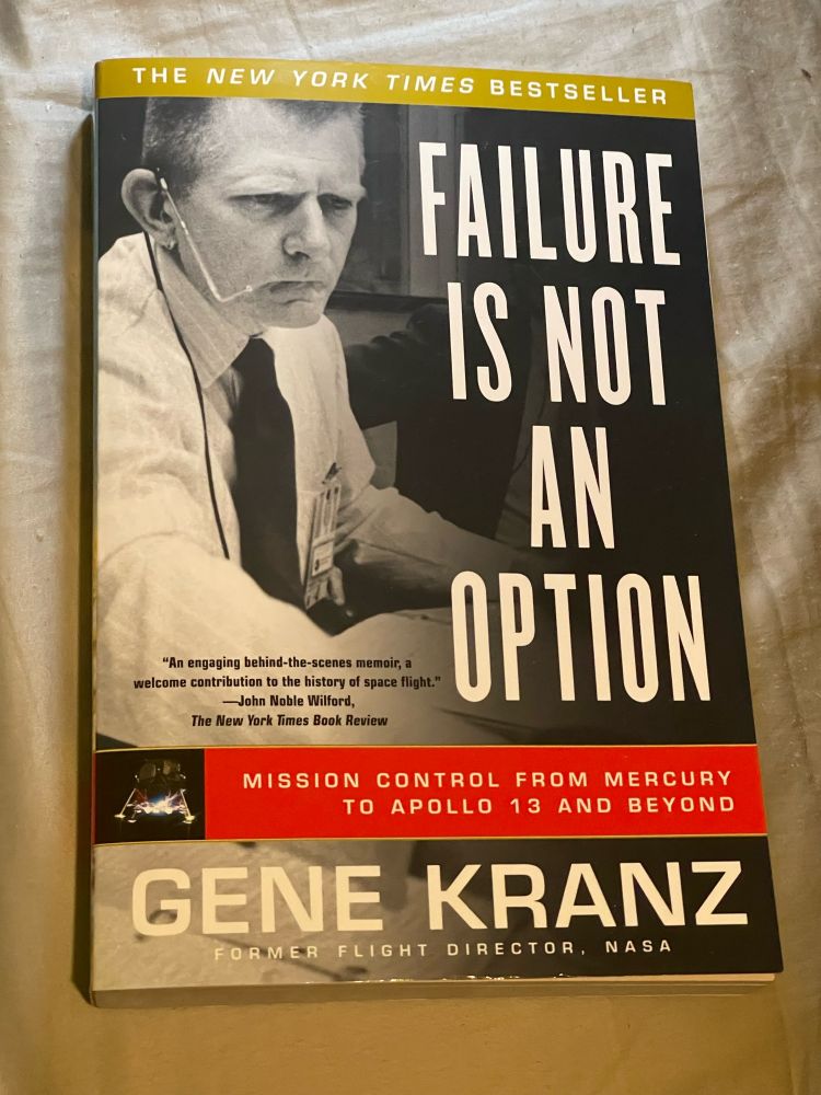 Book cover: Gene Kranz - Failure is not an option 