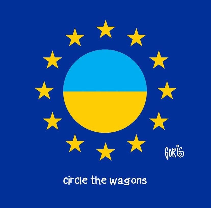Cartoon by Dennis Goris.
The EU flag. In the centre of the circle of stars, the Ukrainian flag.
Caption:  "Circle the wagons"

