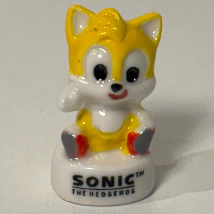 Tails waving