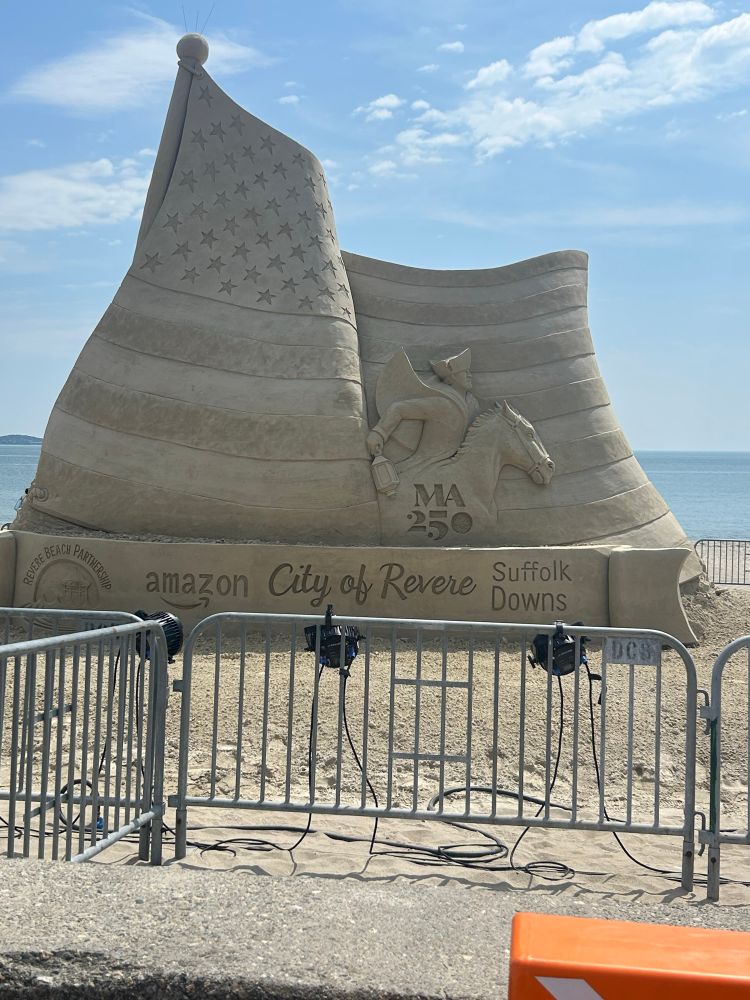 Sand sculpture with Paul Revere
