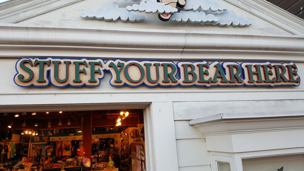 stuff your bear shop Pier 39 San Francisco 