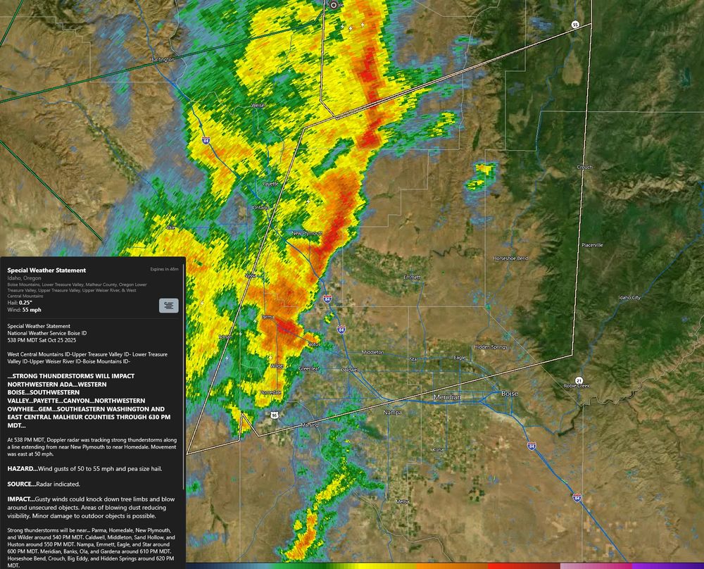 radar image showing a line of strong storms with lightning, quarter inch hail and 50 mph winds moving E into the Treasure Valley