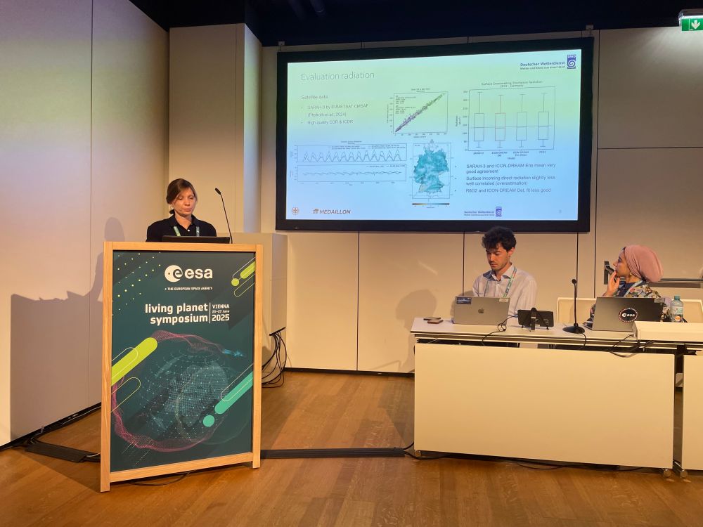 Helga is presenting SARAH-3 data, which are used within the Medaillon project.