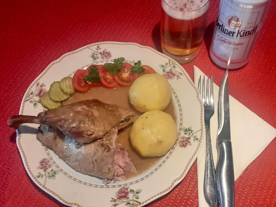 Grilled duck with Thuringian dumplings