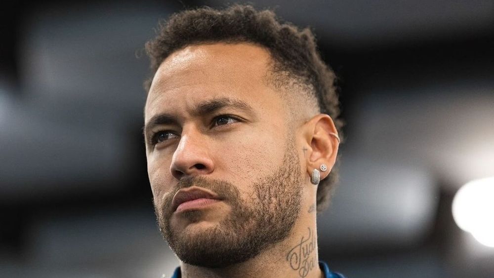 Neymar conversa com parceiros para entrar no ramo dos... suplementos alimentares