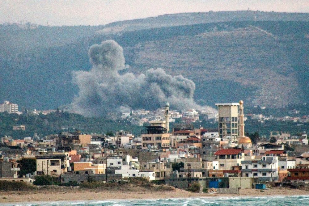 Imagens de satélite mostram cerca de 100 veículos militares de Israel na fronteira com o Líbano antes de possível invasão