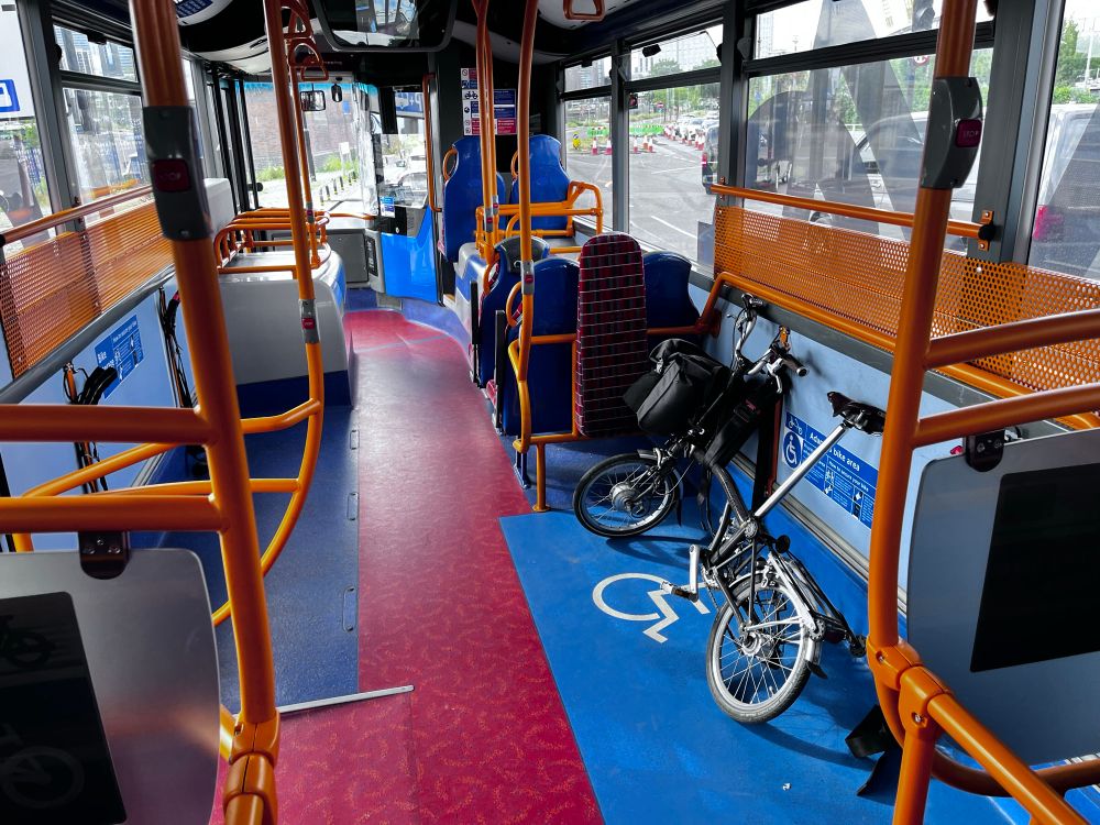 Silvertown tunnel bike bus with just one bike