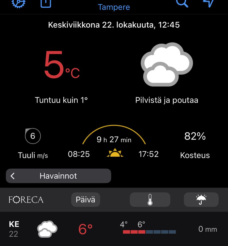 Kuvakaappaus Forecan sivulta, joka näyttää Tampereella +5 astetta, tuntuu kuin +1. Pilvistä ja poutaa.