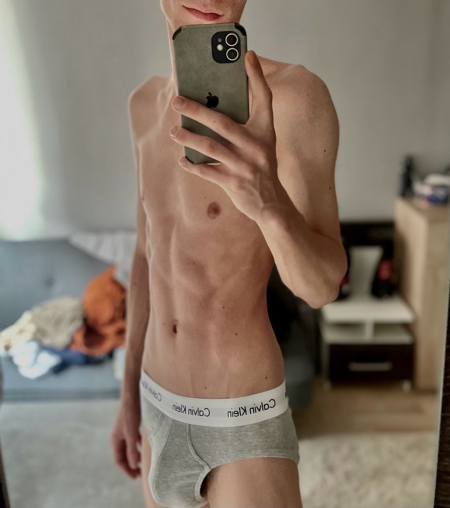 😍😳
#gay #slimboy #czboy