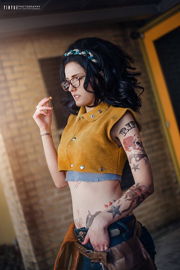 Photo of me cosplaying Nico (Nicoletta Goldstein) from Devil May Cry 5 at PAXSouth 2019.

Taken by @yinyueify.bsky.social 