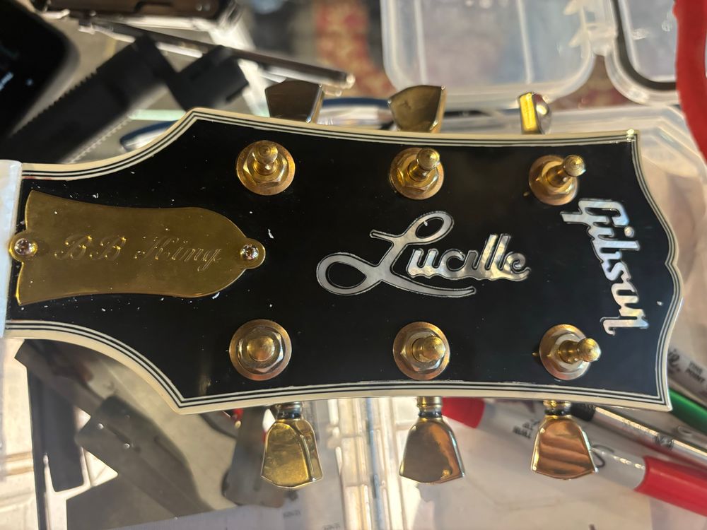 BB King Signature Lucille Gibson ES-355 headstock close-up shot 