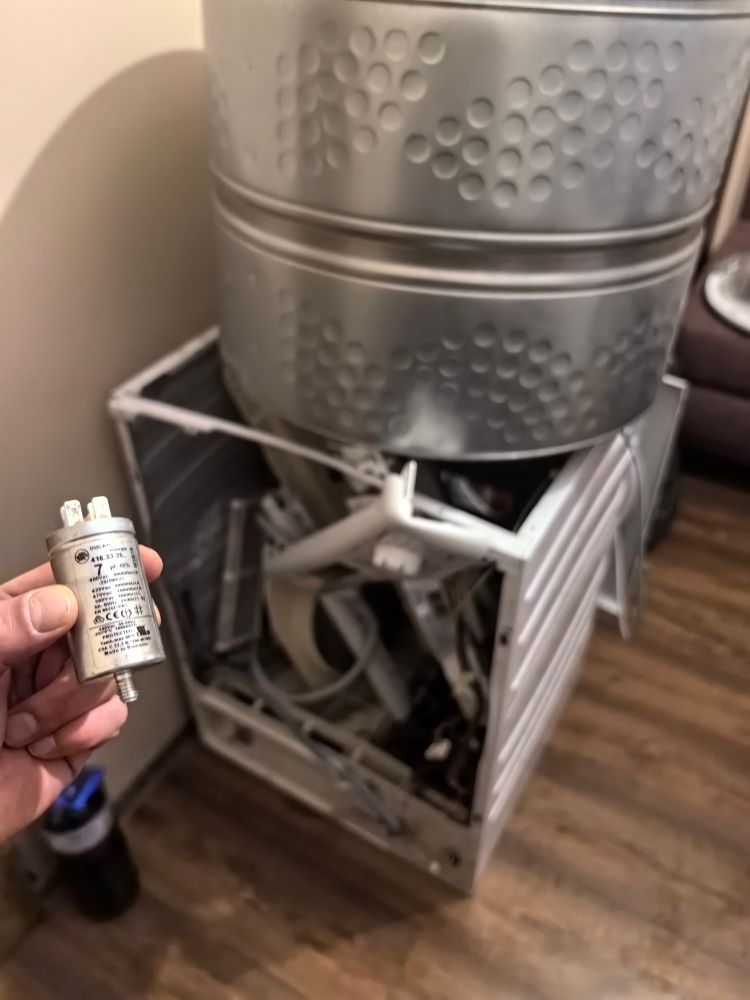 Tumble Dryer in parts. Broken (probably) capacitor. 