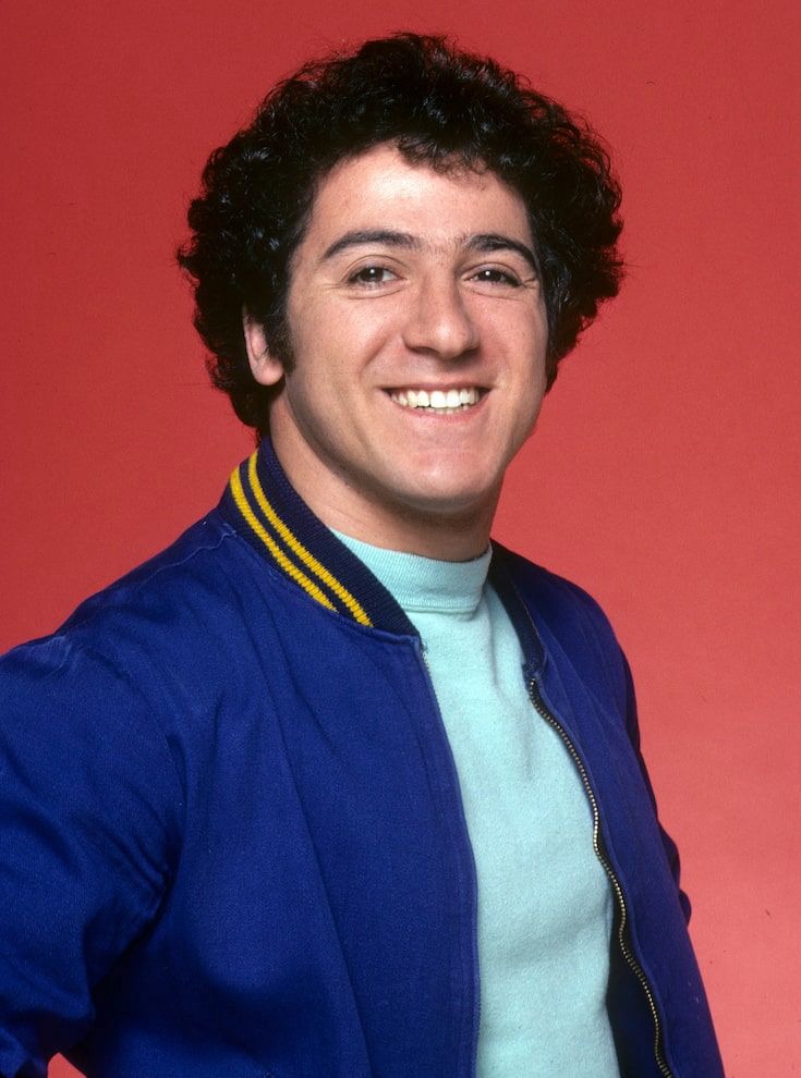 Publicity photo of actor Eddie Mekka dressed as his character Carmine “the Big Ragu” Ragusa from Laverne and Shirley.