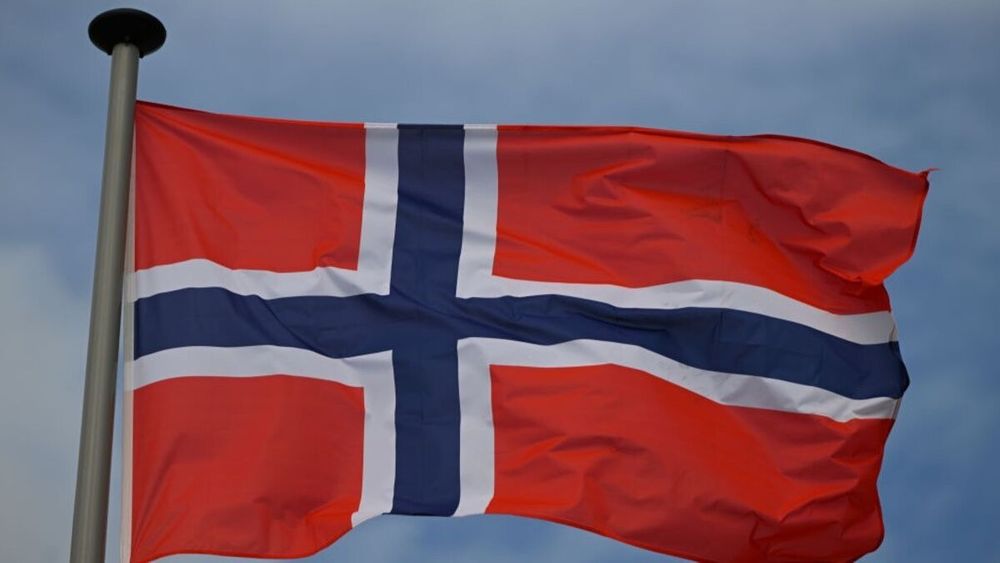 Norway’s $1.9 trillion sovereign wealth fund has divested from 11 Israeli companies and is terminating all contracts with external managers in Israel. This follows public outcry over its investments linked to the war in Gaza. Norges Bank Investment Management held stock in some 61 Israeli companies as of the end of June this year, NBIM said in a statement. Bloomberg’s Stuart Livingstone-Wallace reports.