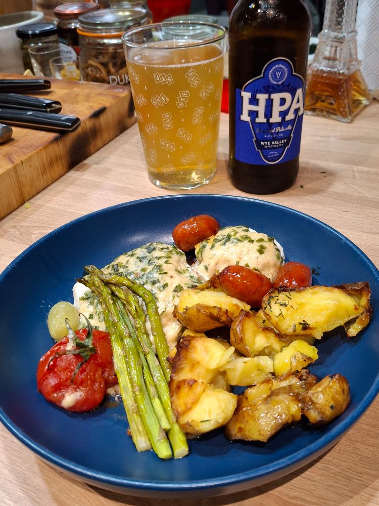 Blue Bowl haddock cheese topping garlic crushed potatoes roasted tomatoes asparagus 
HPA beer