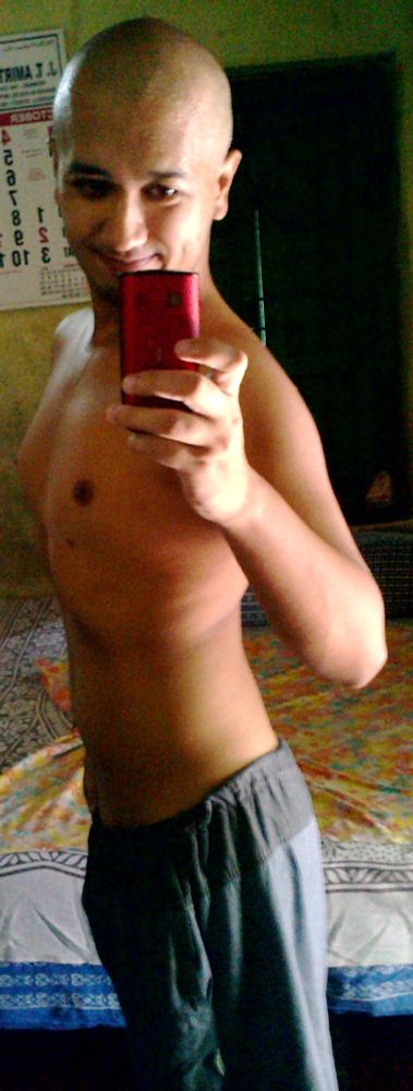 Date taken: 13.10.2015, 8:33AM
Device: Nokia 500 
Location: 🇮🇳