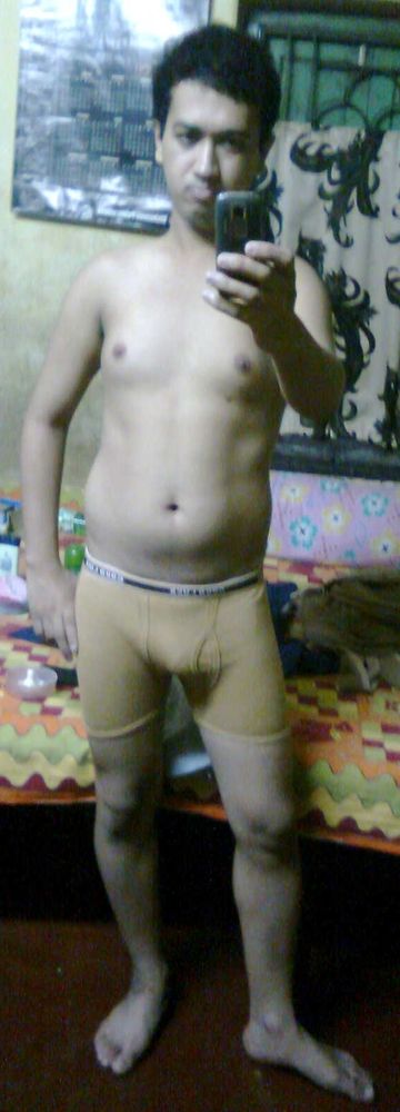 Date taken: 24.06.2011, 3:47AM
Device: Nokia 5130
Place: West Bengal, India