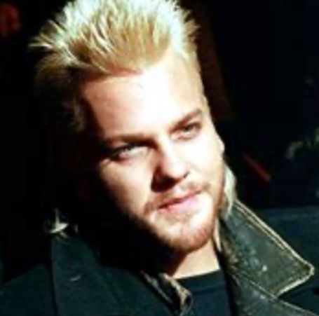 Pic of Kiefer Sutherland in The Lost Boys