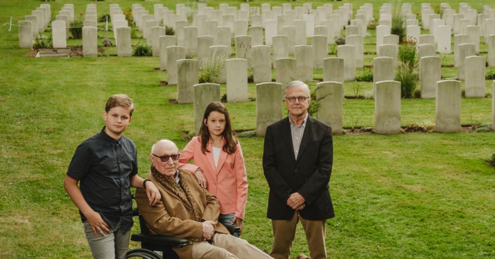 ‘Het is onze plicht om de oorlog te blijven herdenken’, zeggen de Bloemenkinderen van Oosterbeek