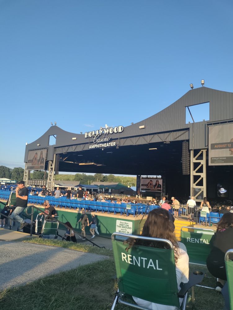 Hollywood Casino Amphitheater in St Louis, MO