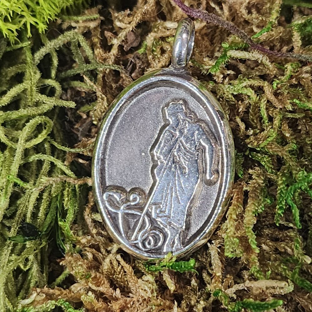 twofold tiresias in sterling silver, reverse (tiresias as a woman,separating two mating snakes with her staff)