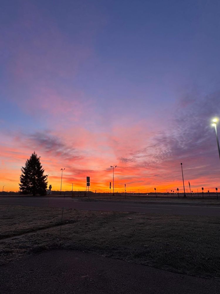 ⚠️ Please be careful this week, especially if you’re traveling through Indiana or Ohio.

I was listening to NPR this morning, and they reported that ICE and Homeland Security have been doing checks at certain rest areas and weigh stations along the highways in those states.
And honestly… the timing hits hard.

Thanksgiving week is when families travel. It’s when people gather, reconnect, breathe for a moment. And it would make all the sense in the world for ICE to try to take people away during a time when it causes the most pain — when people are expecting to come home. When missing someone cuts a little deeper.

So this is just a gentle warning from me to you:

✨ Please be aware of where you stop.
✨ Please check on your friends, especially those who might be vulnerable.
✨ Please pay attention to what’s happening around you.

Nobody deserves to have their life ripped apart in a rest-area parking lot while the rest of the country is carving turkey.

I’m not posting this to scare anyone — I’m posting it because the world feels heavy, and our systems aren’t always kind. Look out for each other. Keep your eyes open. Keep your people close.

Stay safe out there, truly
