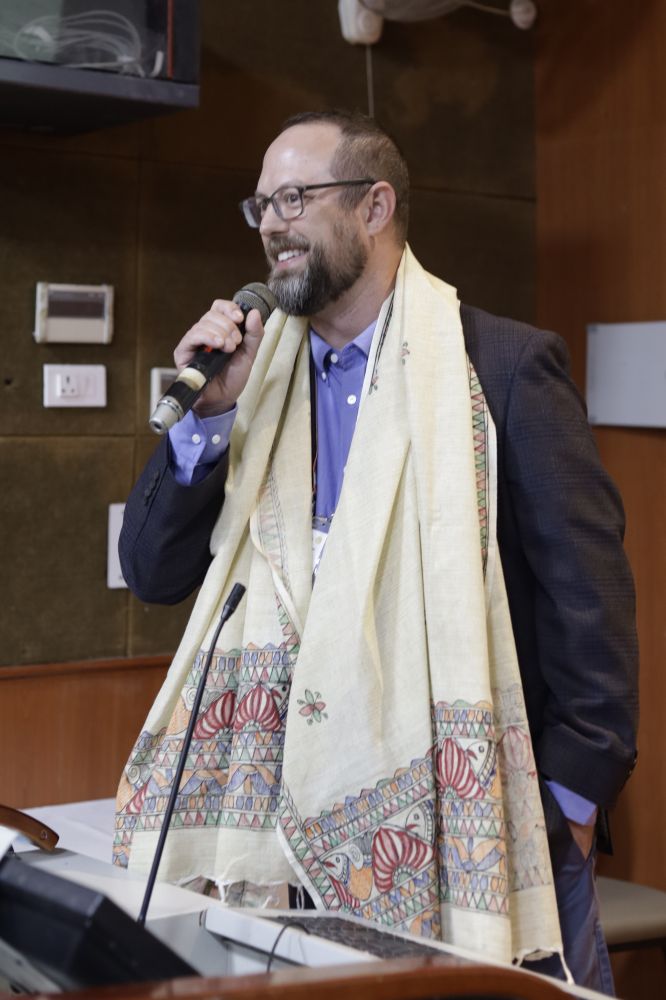 Dr. Ladd Keith speaking to NIT Patna architecture and planning faculty and students.