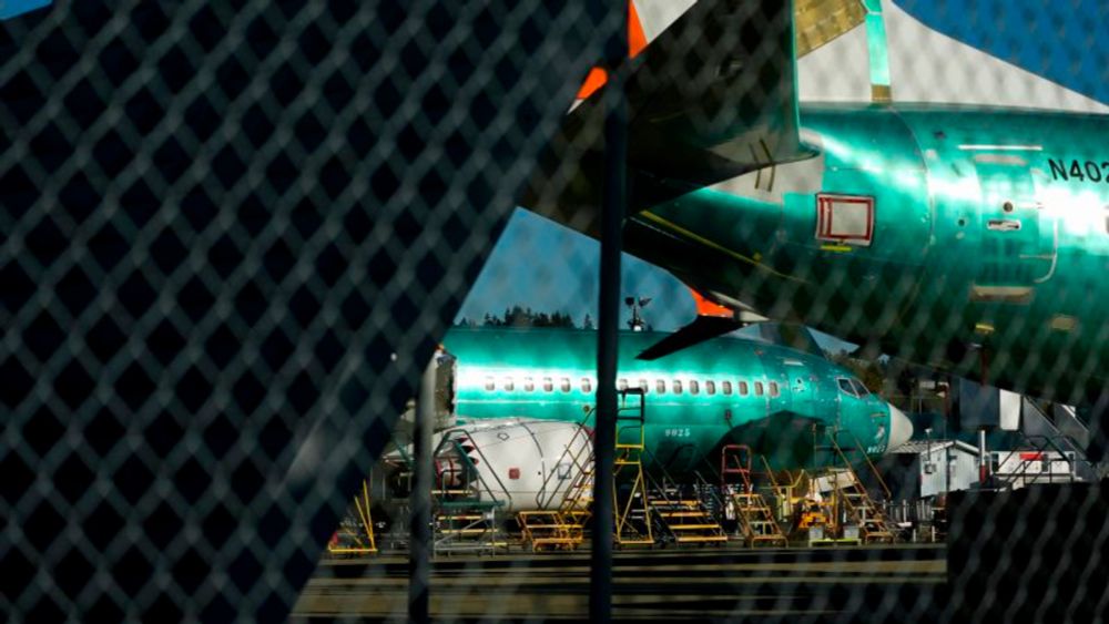 Boeing’s crisis is getting worse. Now it’s borrowing tens of billions of dollars | CNN Business