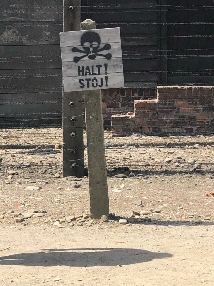 Sign at Auschwitz death camp 