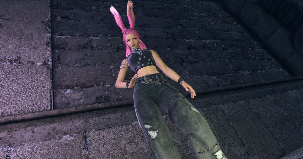 Goth Demi looks down upon ye