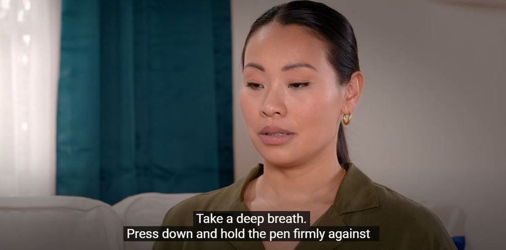 here's where it hits.  she's gonna have to hold that in her thigh for 15 seconds!  yoy!