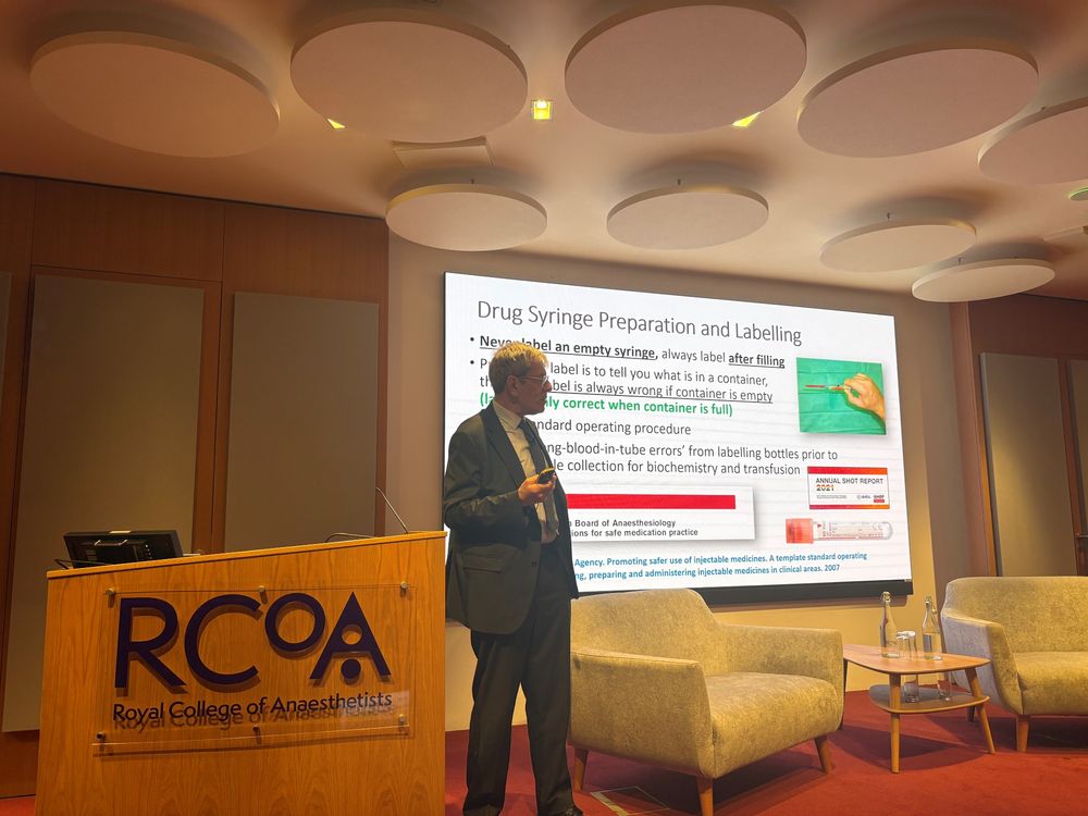 Dr David Whitaker is delivering a session on pre-filled syringes at the RCoA's Winter Symposium 2025. 