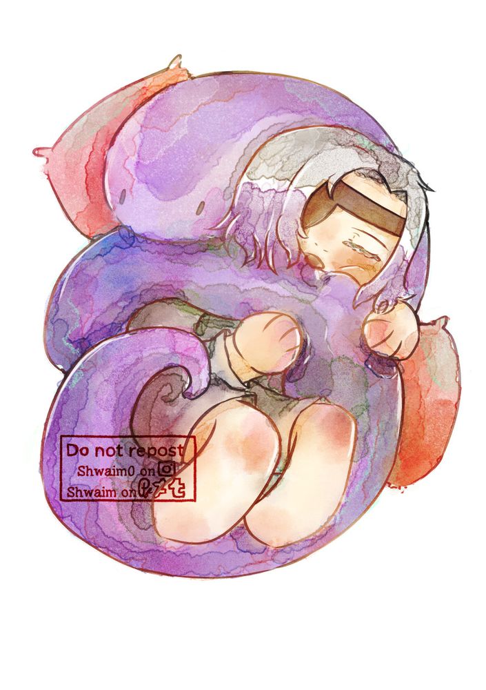 Digital chibi fanart of Nightmare Gottschalk, from the Heart no Kuni no Alice series, in his child form and my watercolour style.
Gottschalk is sleeping while hugging a big purple plushie snake. His face appears relaxed and his cheek slightly squish from the contact with the plushie, he is also drooling a little. Gottschalk is slightly curved, his legs and part of his arms being visible.
He is using grey to black shorts and a grey shirt. Both of his hands are grabbing the snake plushie. In contrast to the image, there are two small pillows behind both of them.